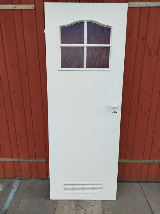 Drzwi wewnętrzne używane