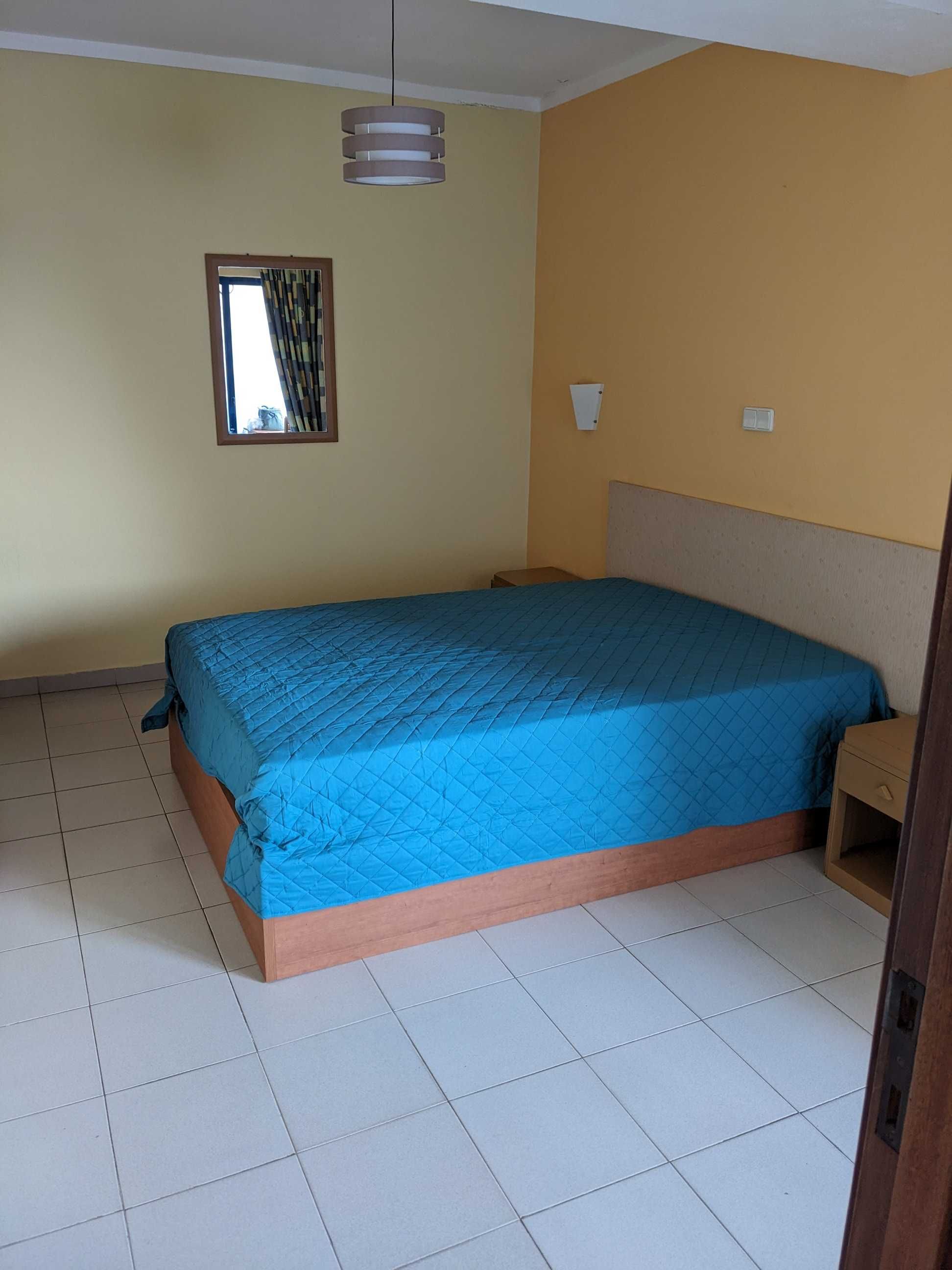 Alugo para férias apartamento T2 na praia da rocha, Portimão