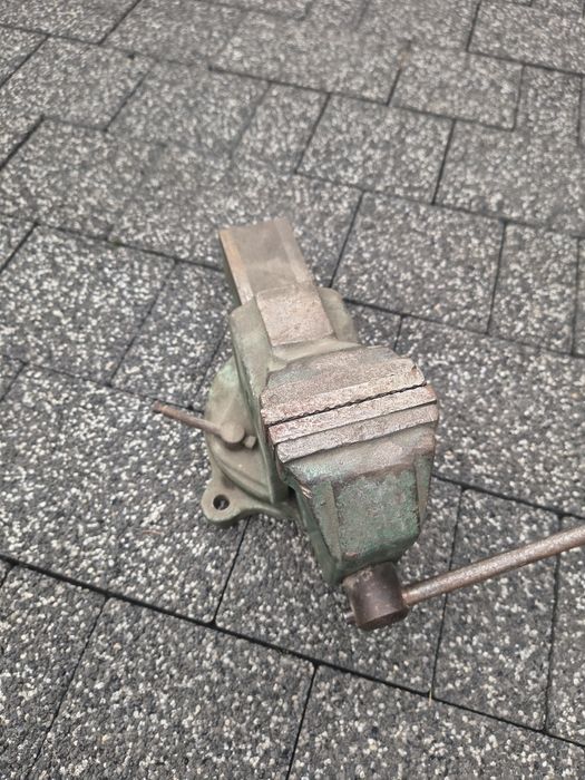 Stare imadło stołowe bison 80