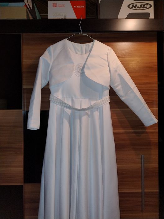 Alba komunijna plus 3 sweterki ,sukienka