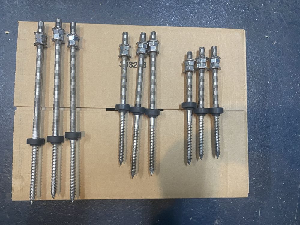 Śruby Inox dwugwintowe z nakrętkami M10