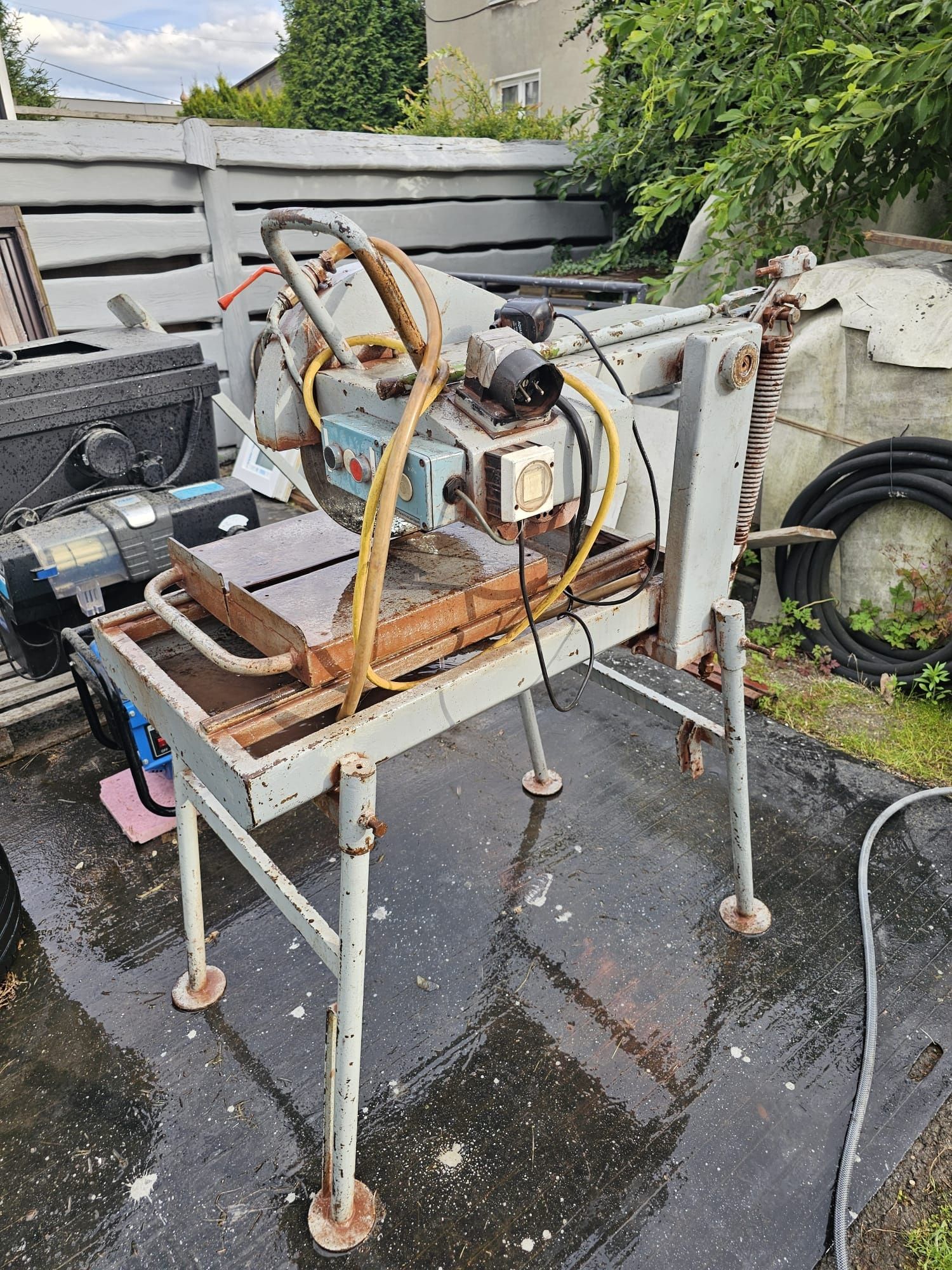 Piła stołoww do cięcia kamienia 230v  pompa wodna