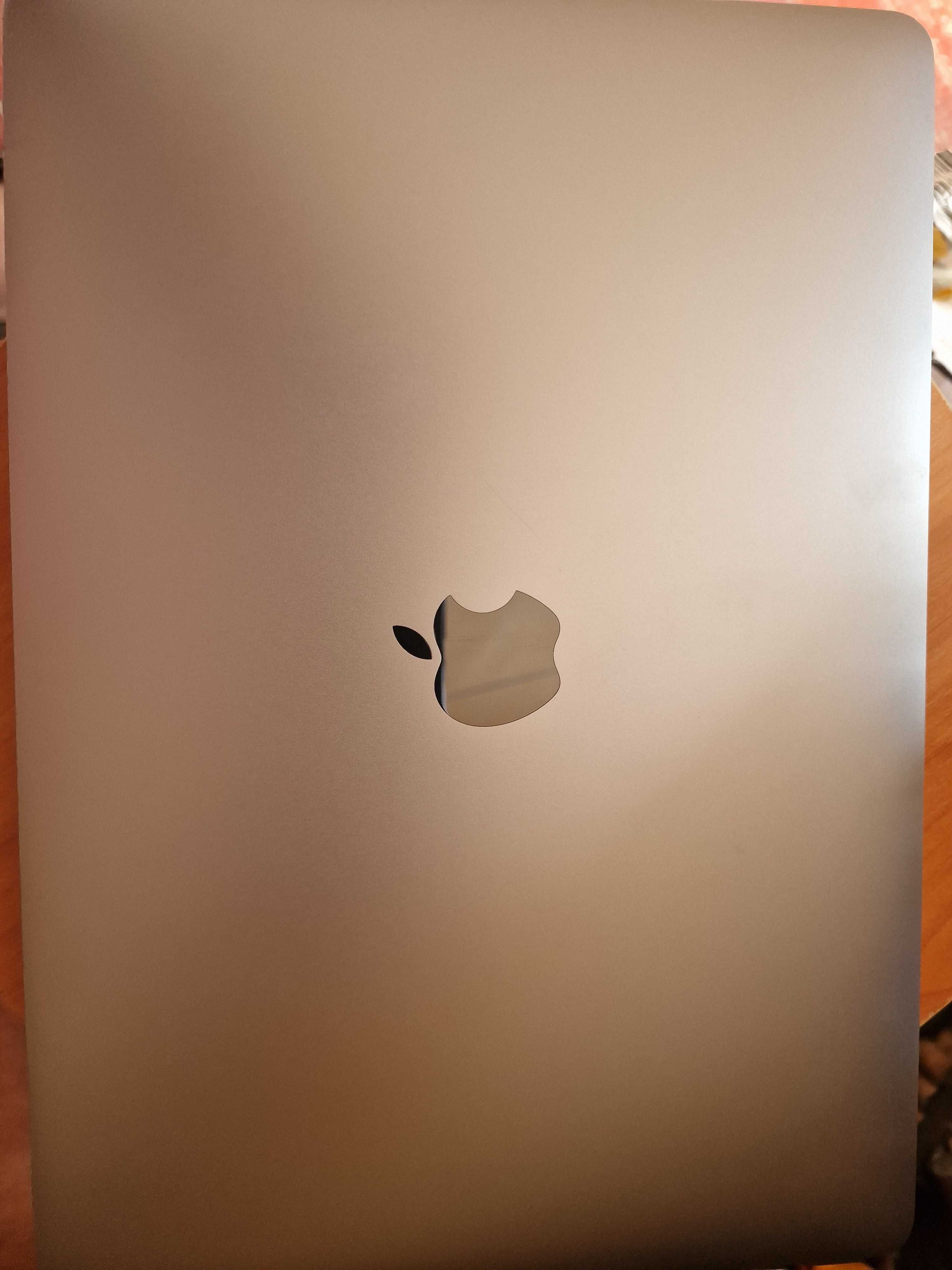 Apple MacBook Pro 13 [2021) A2338 битий єкран