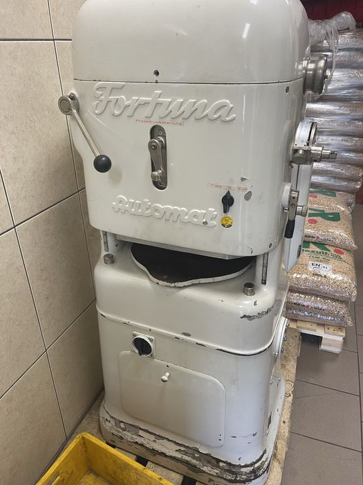 Dzielarka fortuna automat /zaokraglarka do bułek