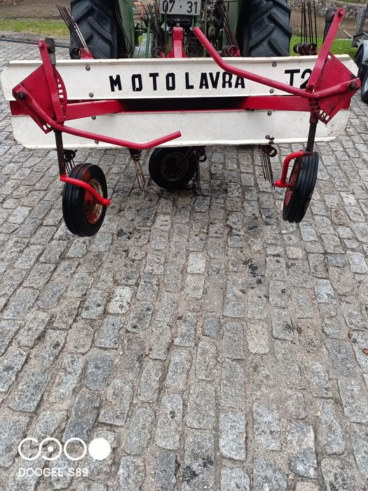 Mexedor juntador de palha feno