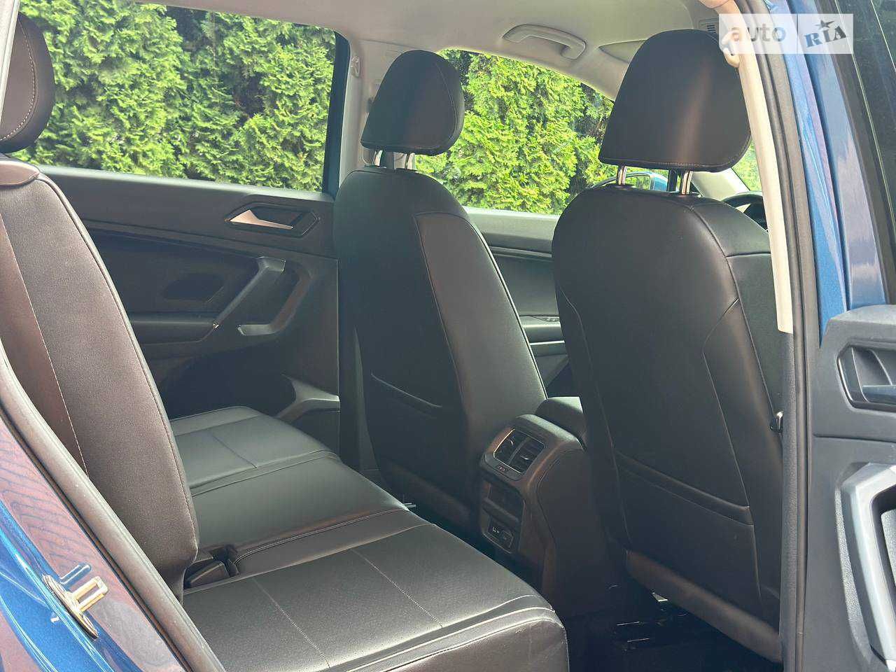 Volkswagen Tiguan SE (Фольксваген Тігуан) 2018 рік