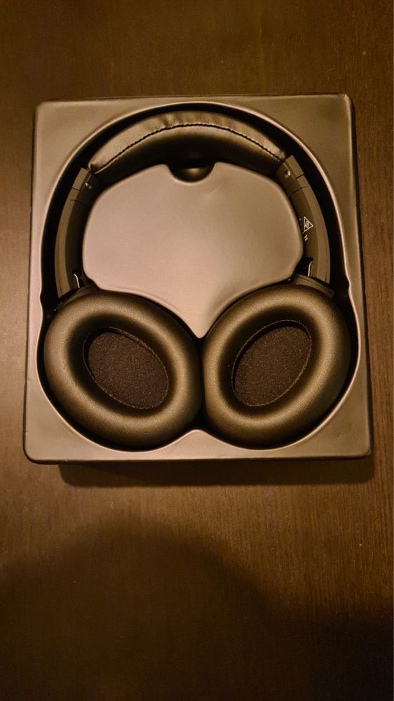 Auscultadores Blaupunkt Wireless Noise Cancelling