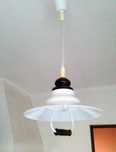 Candeeiro em metal branco