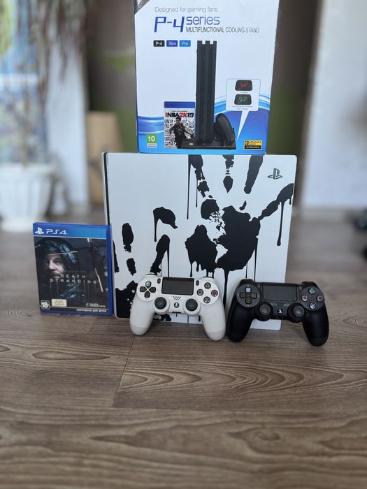 Playstation 4 pro Death Stranding edition