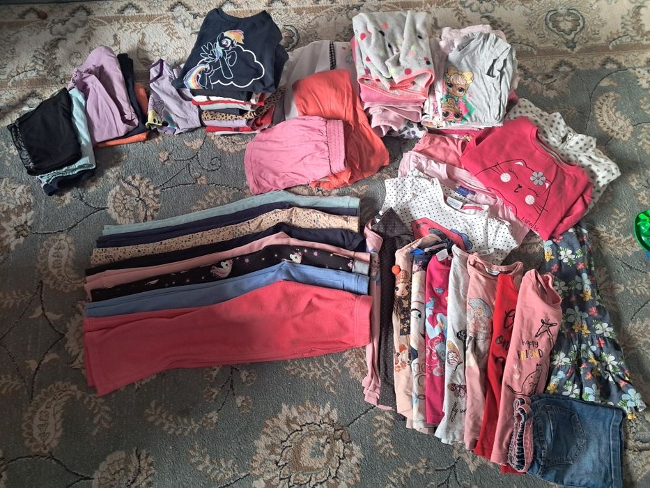 Paka ubran 116 dla dziewczynki