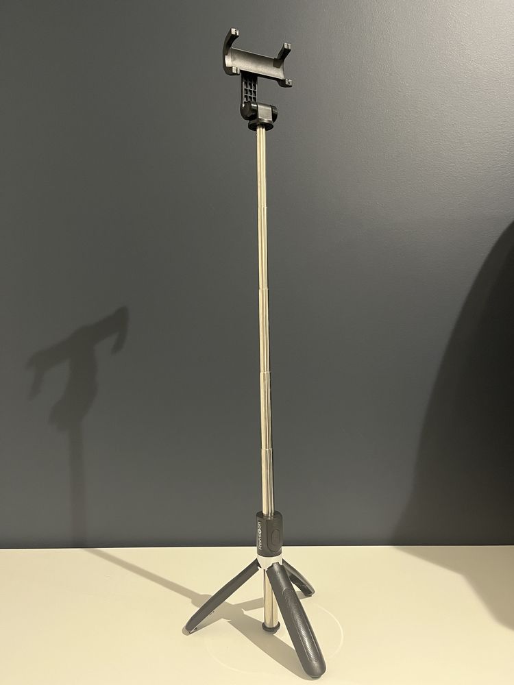 Selfie stick Bluetooth Statyw do telefonu Reinston z pilotem