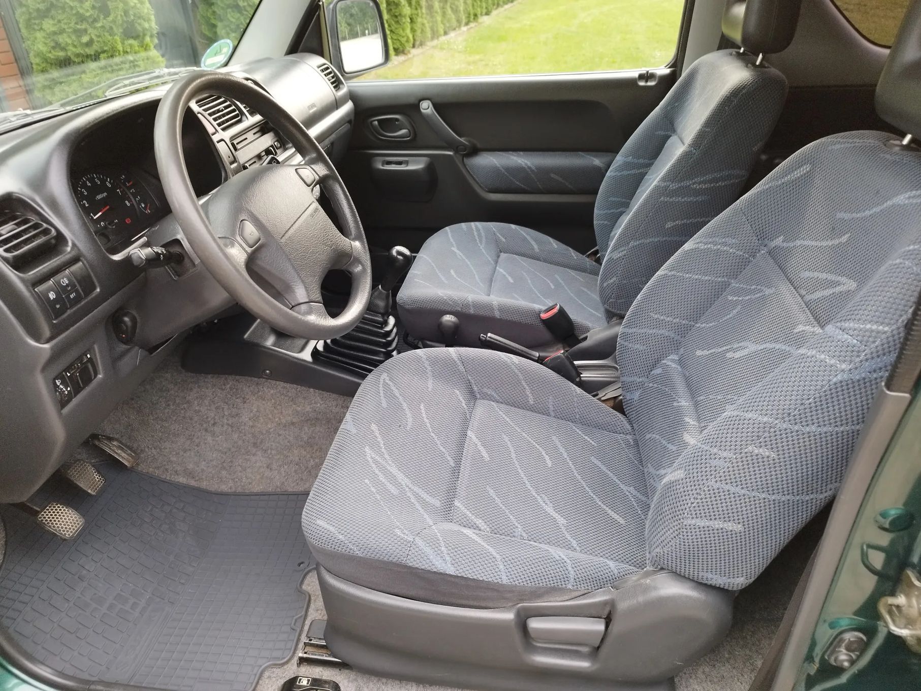 Suzuki Jimny 1.3 82KM 4X4 KLIMA Tylko 118.000km przebiegu z Niemiec