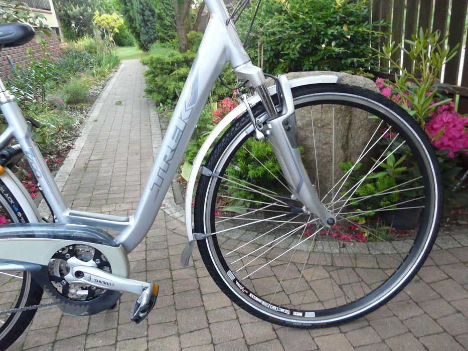 Rower TREK T-700 Navigator holender treking28"/ 45 alum. Deore LX