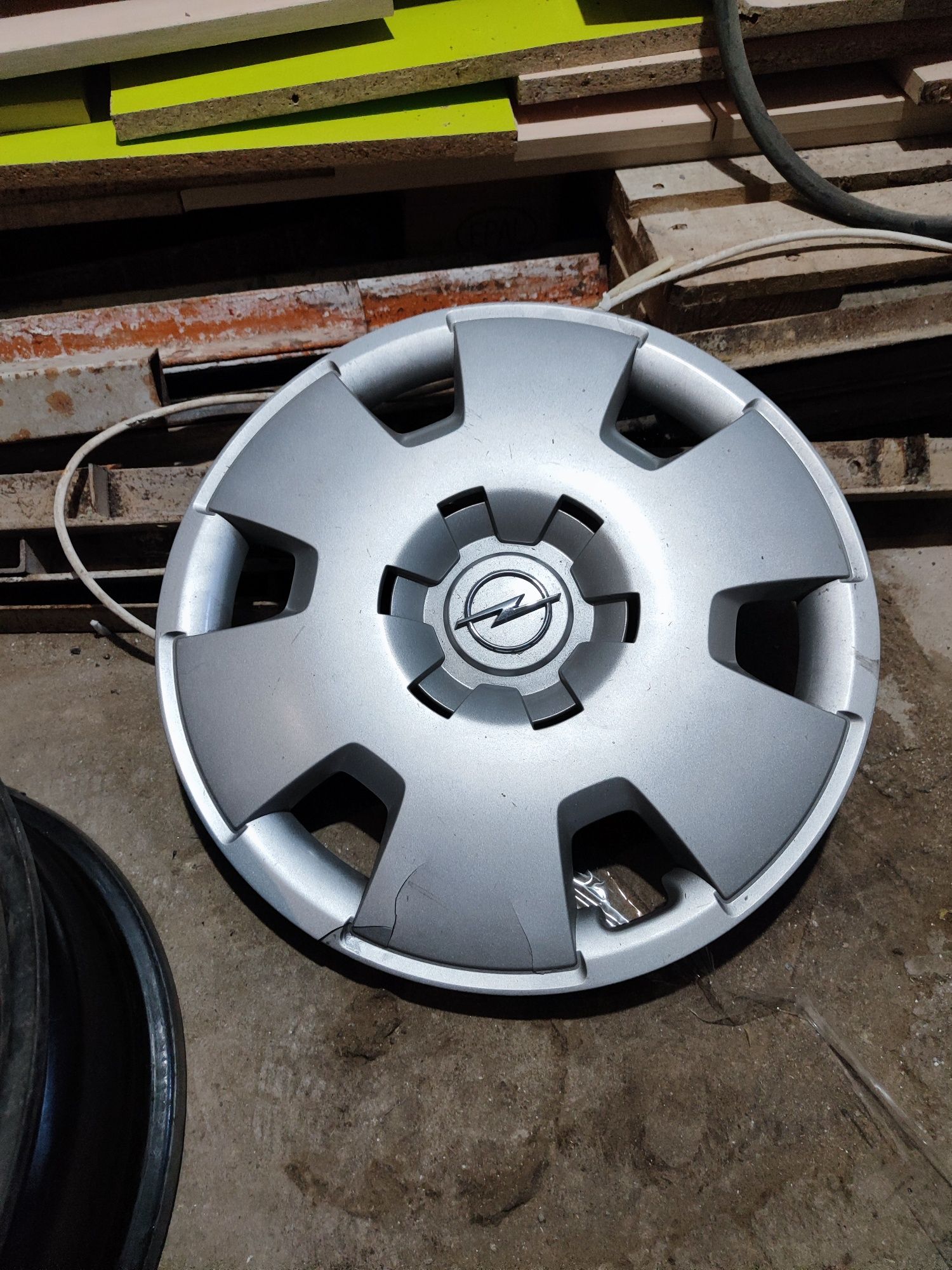 Диски 4*100 r16 Opel+ковпаки