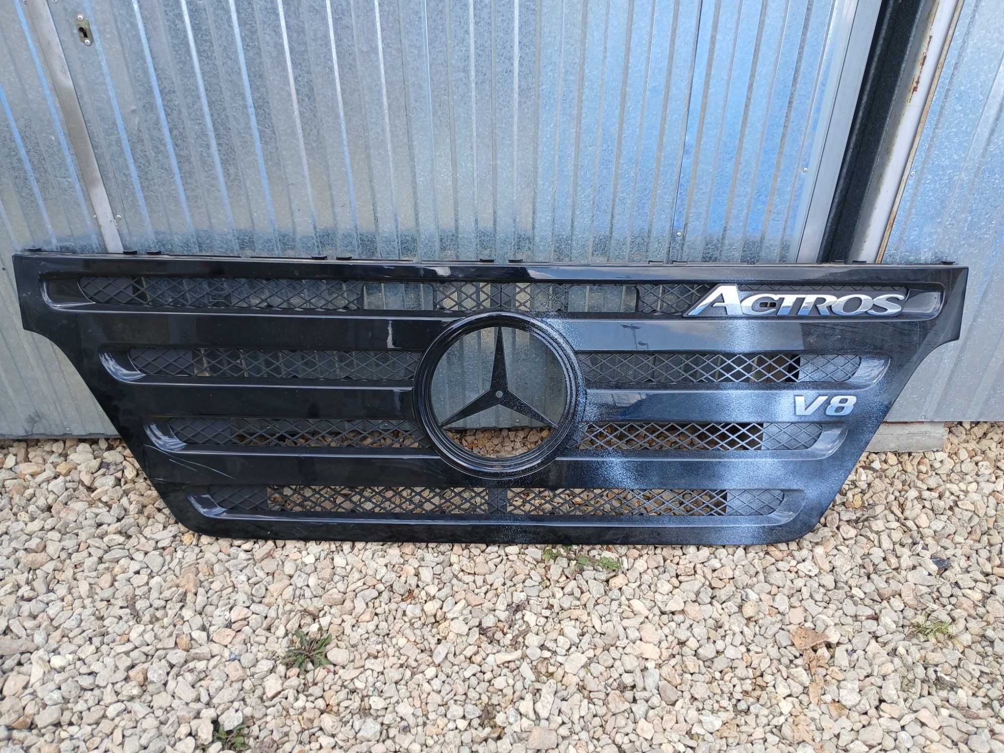 Atrapa grill Mercedes Actros MP2