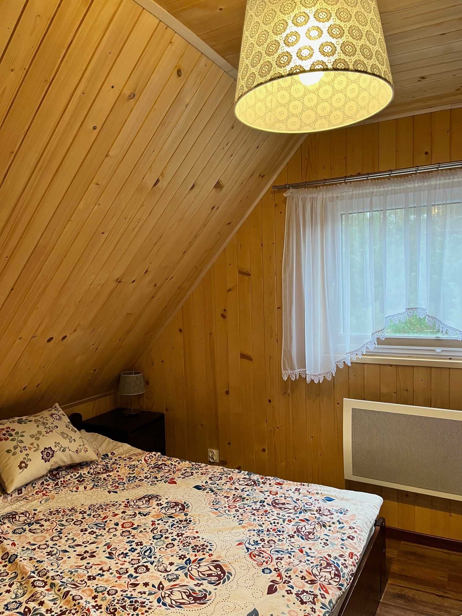 Domek drewniany z SAUNA i Jacuzzi JEZIORSKO