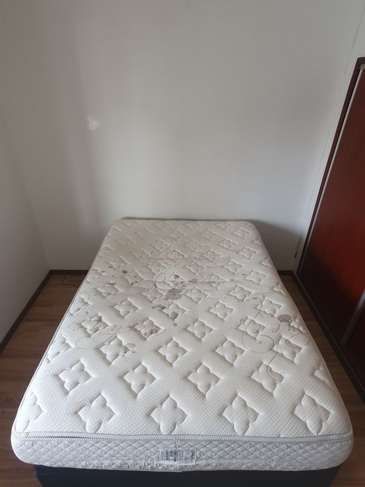 Colchão Casal Cashmere com Molas Ensacadas