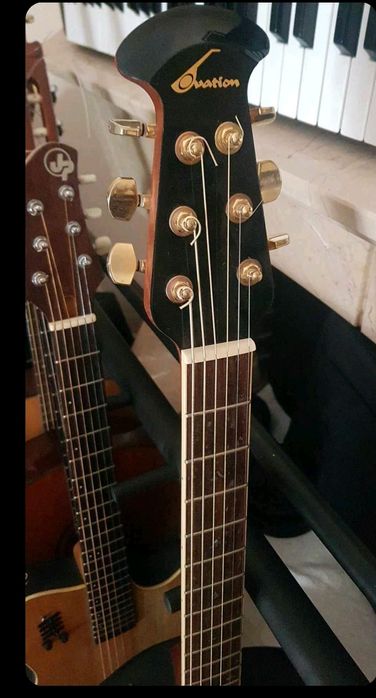 OVATION guitarra