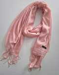 Pudrowy róż szalik Cashmere, elegancki i stylowy