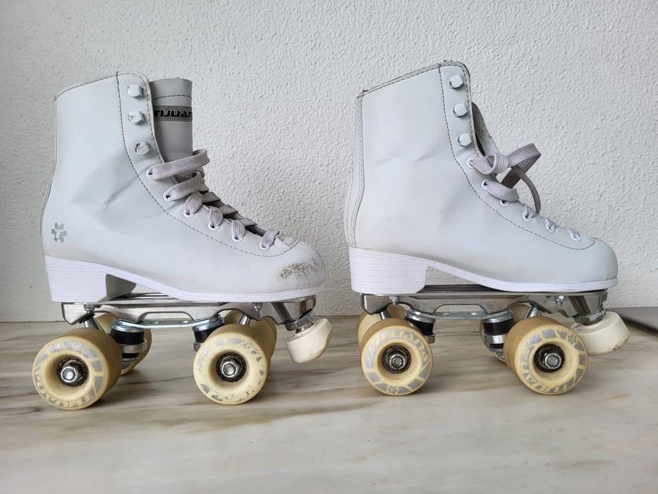 Patins Criança Nr 33 - bom estado