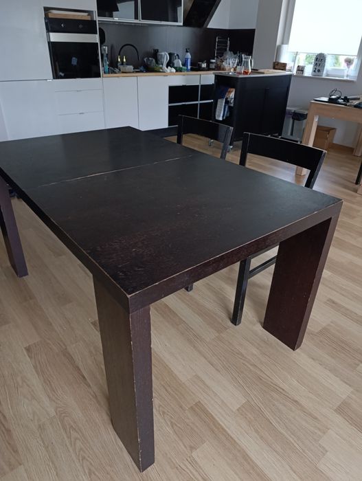 Stół rozkładany + 4 krzesła