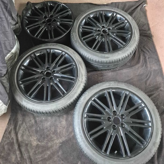 Felgi 18" Triton + Opony Pirelli