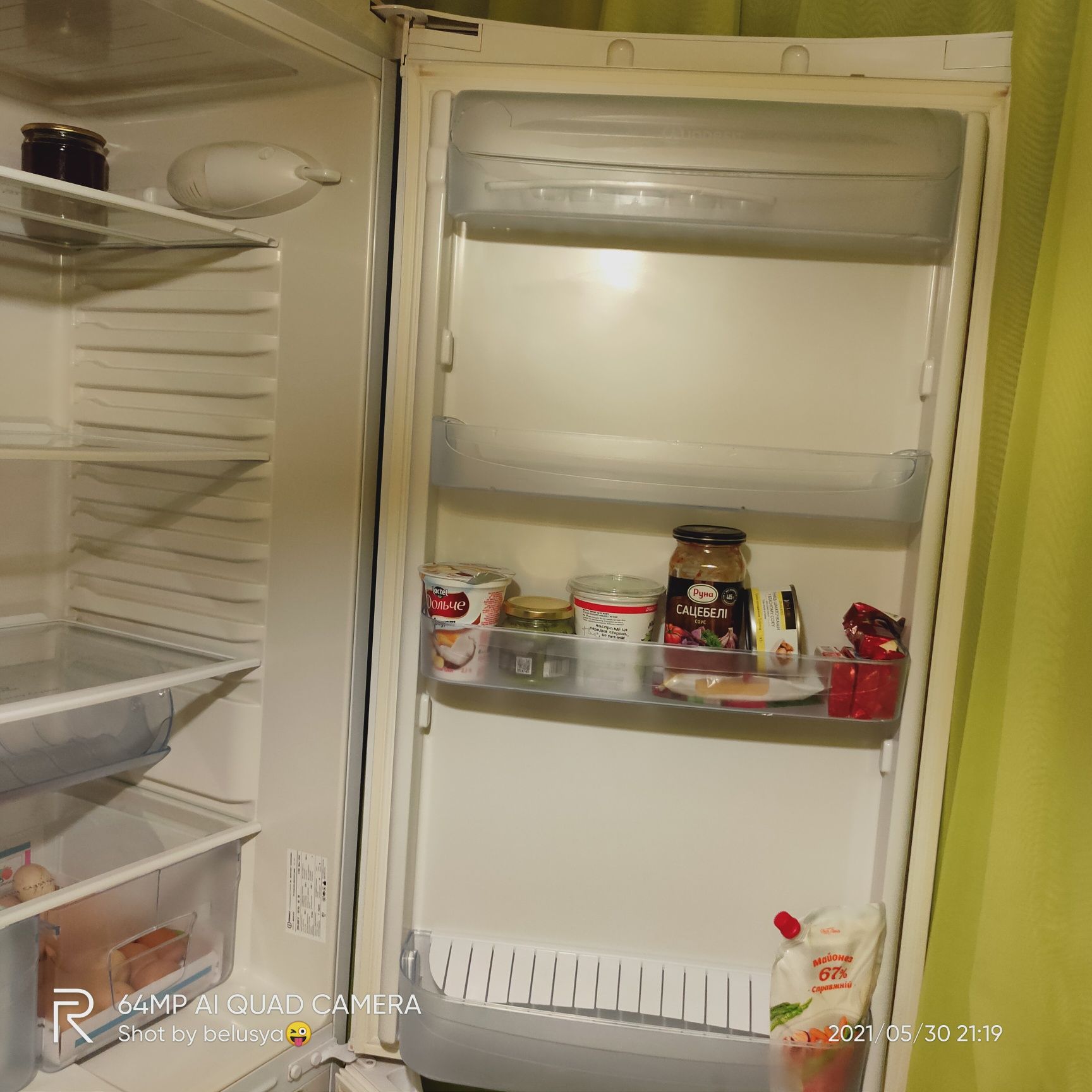 Продам холодильник в рабочем отличном состоянии!