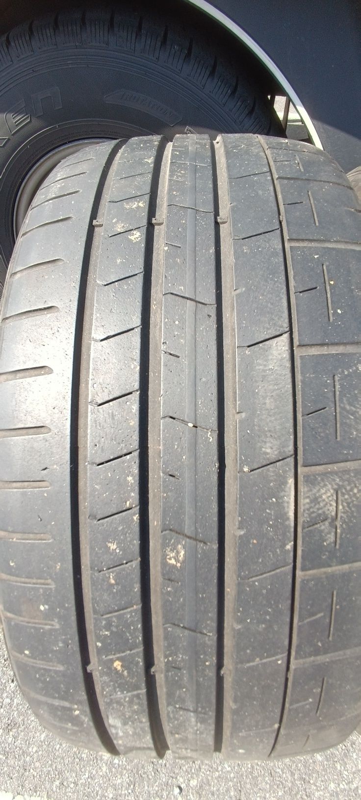 Opony Pirelli pzero  235.35.19  2szt