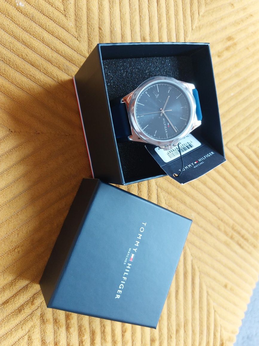 Sprzedam zegarek męski Tommy Hilfiger nowy