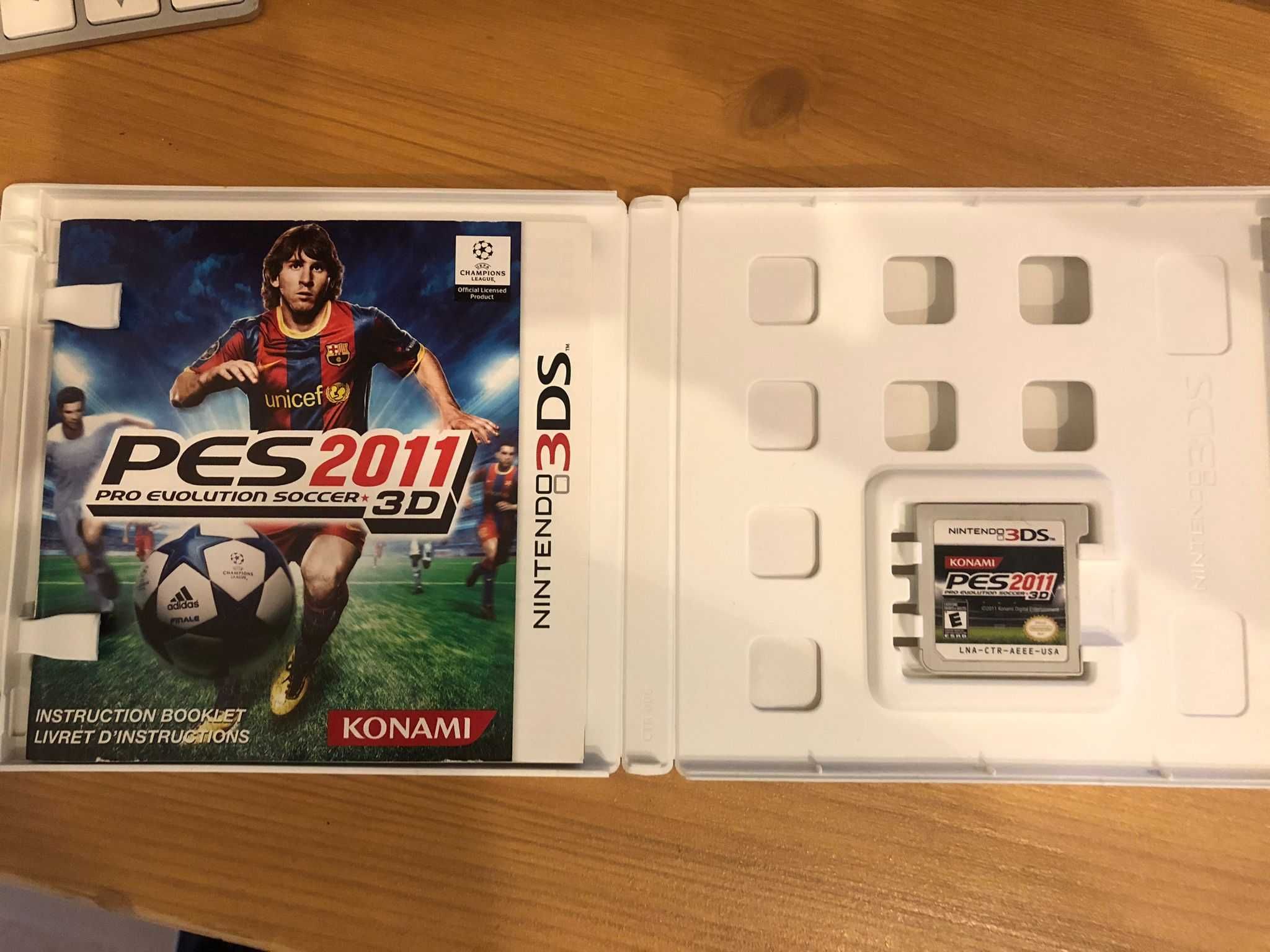 Jogos Nintendo 3DS PES 2011 e Super Mario Bros 2