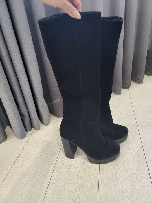 Жіночі чоботи весняні