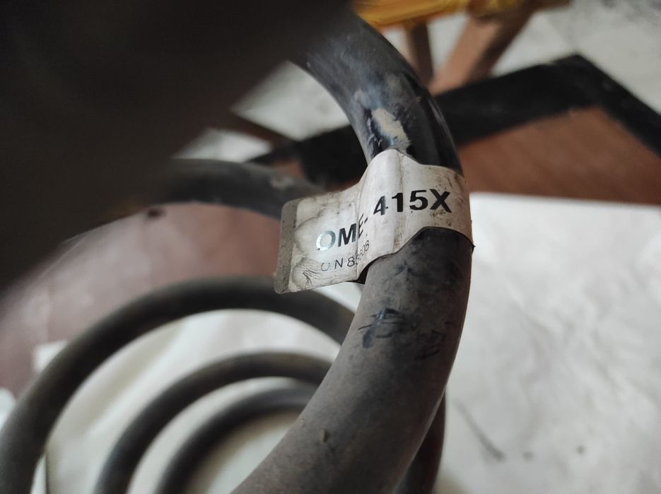 Molas OLD MAN EMU OME 2415 + 2413