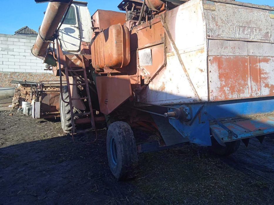 Продам комбайн нива СК5