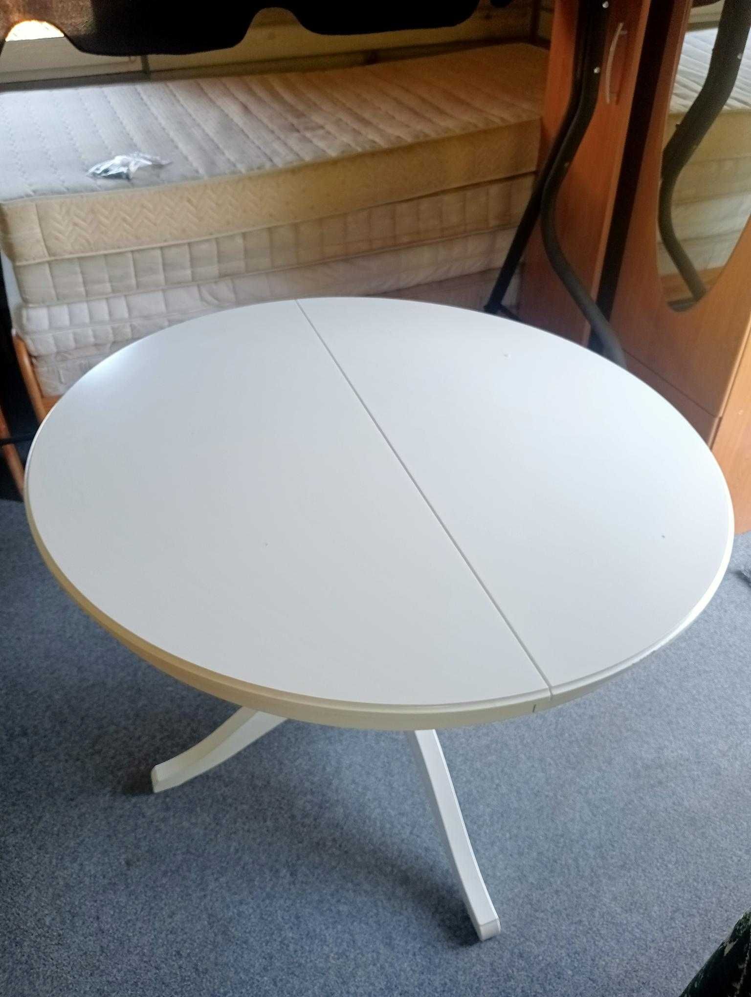 Stół kuchenny Ikea + 4 krzesła