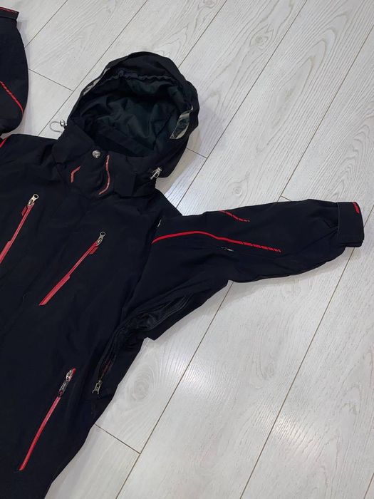 лижна зимова софтшельна куртка Descente DERMIZAX
size чол M-L (50)