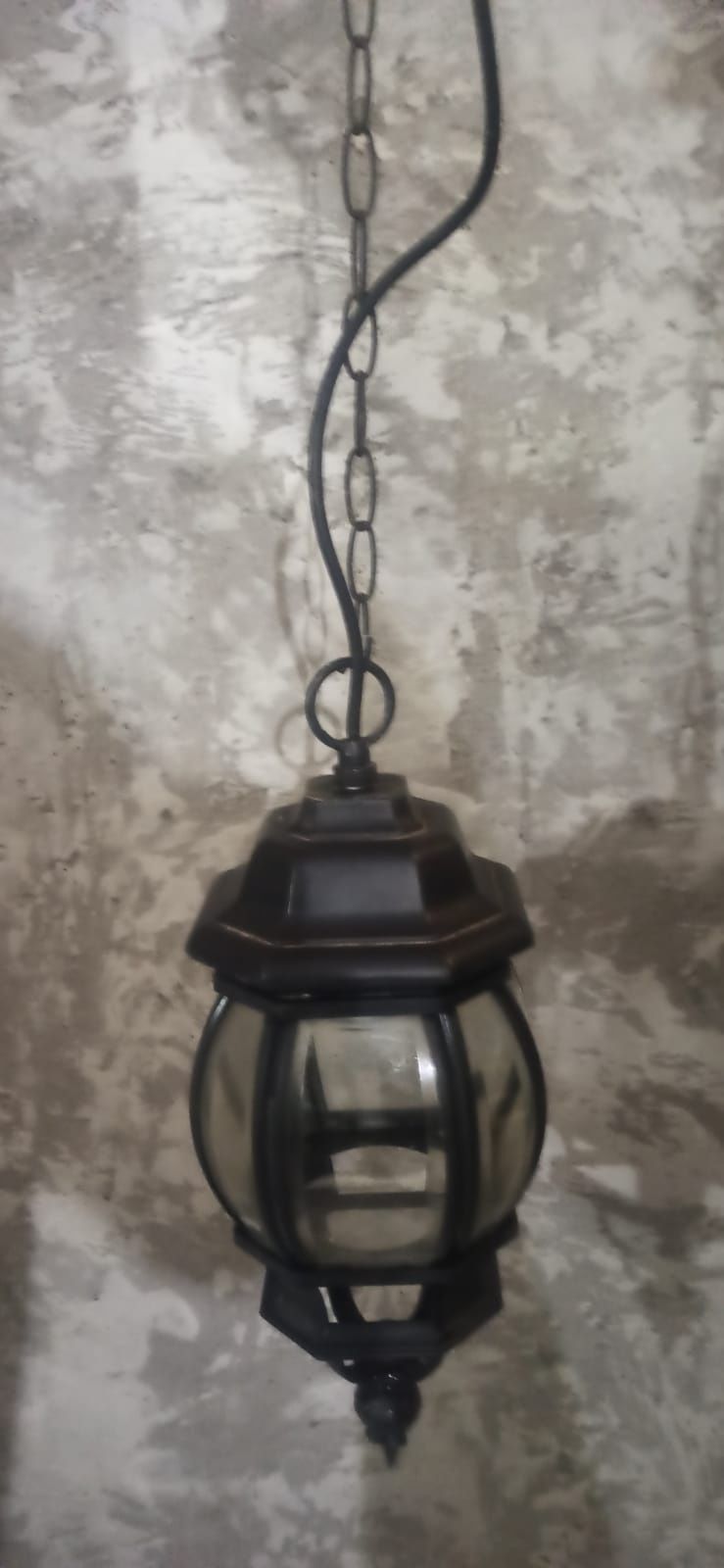 Lampy zewnętrzne ogrodowe wiszące metalowe