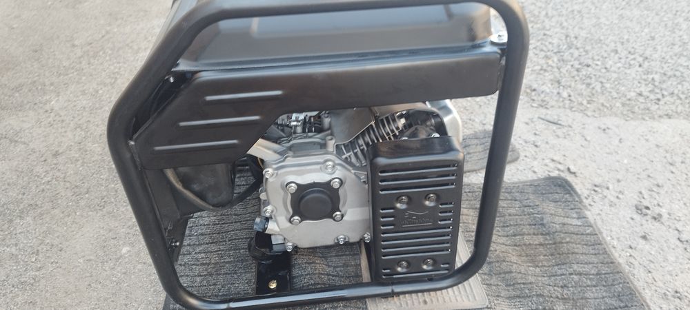 Бензиновий генератор 4 кВ