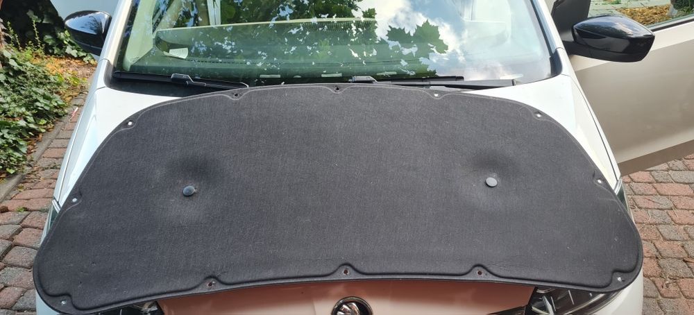 Wygłuszenie maski KIA SPORTAGE V 5 oryginał nowa + spinki