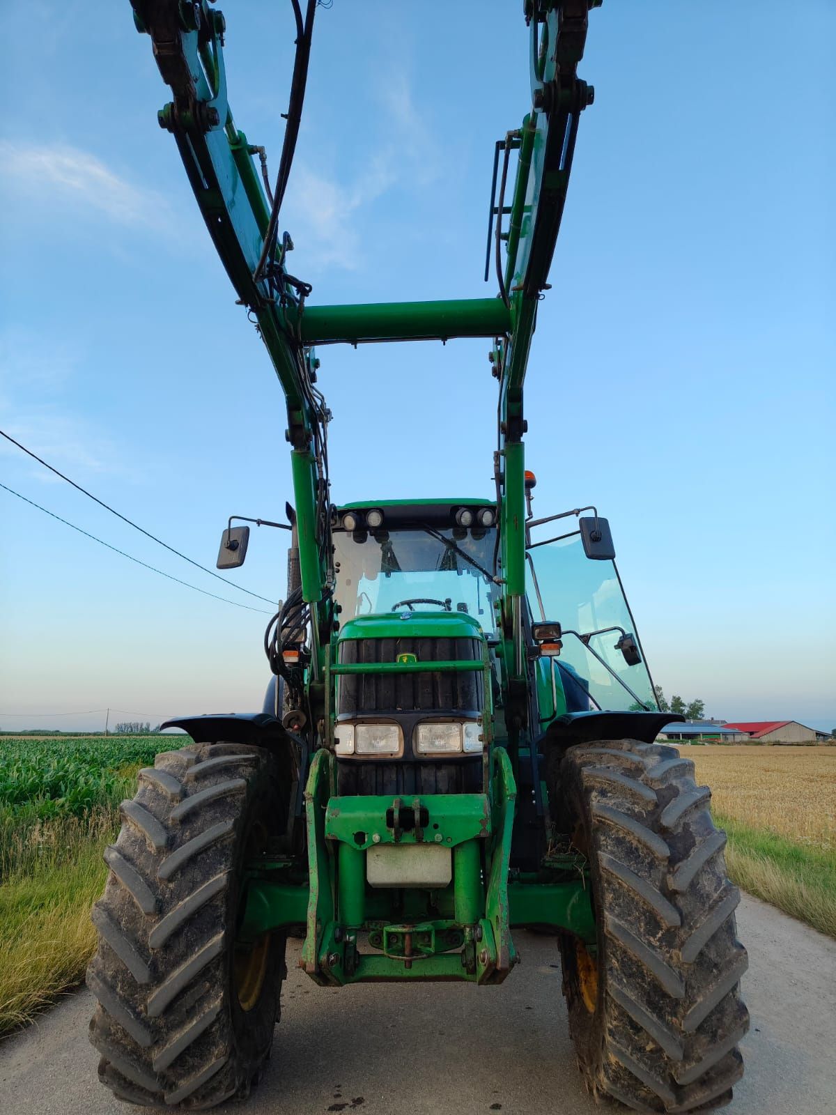 John Deere 6820  PNEUMATYKA
