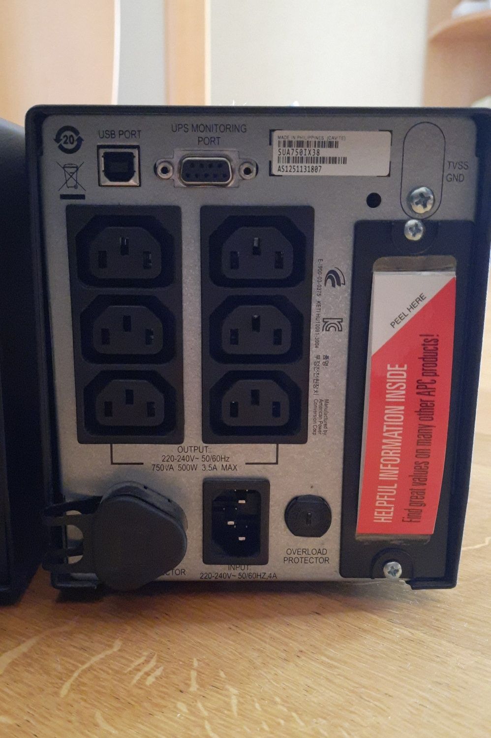 Джерело безперебійного живлення APC smart-UPS 750 та 620