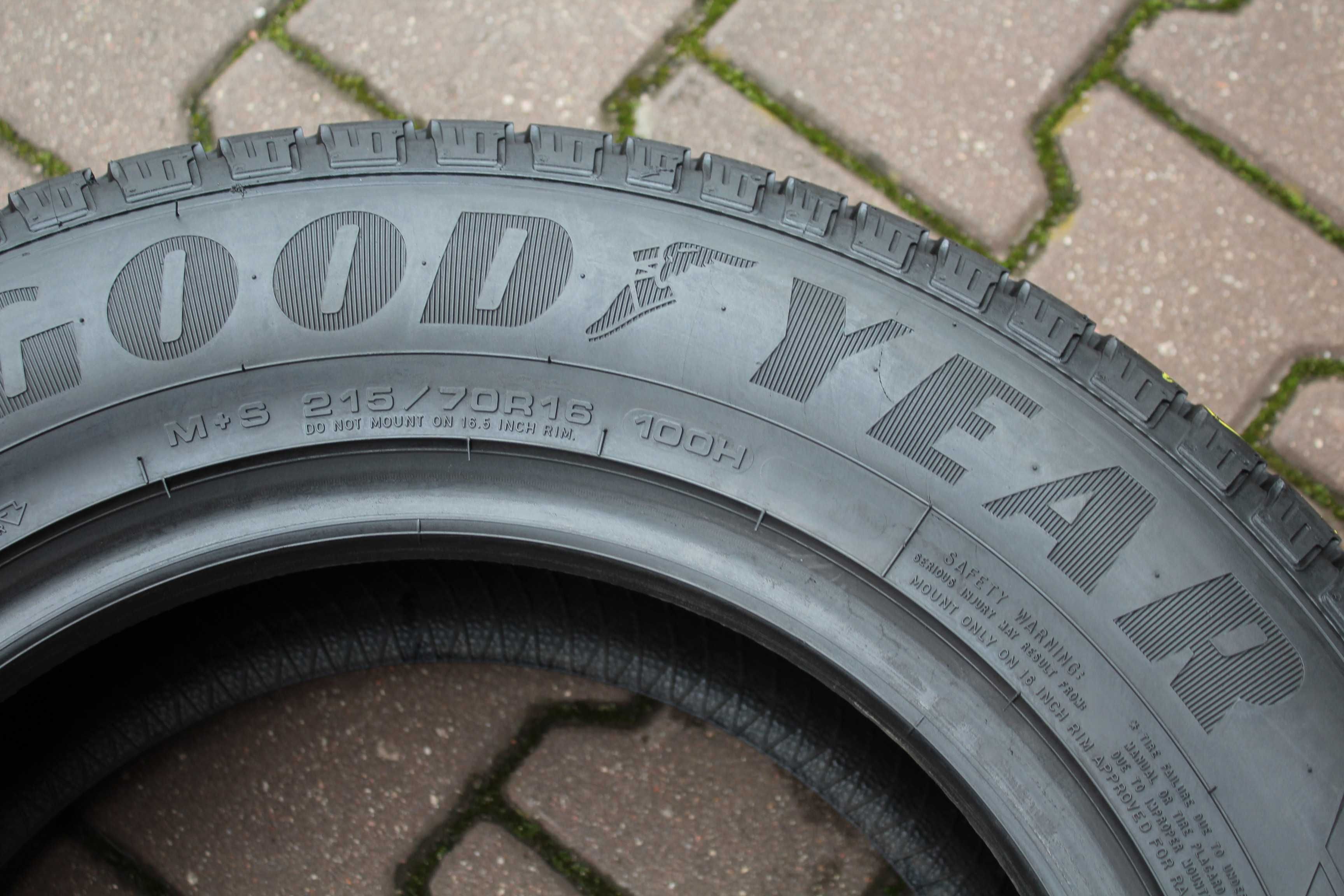 215 70 R16 Goodyear Efficentgrip SUV 4X4