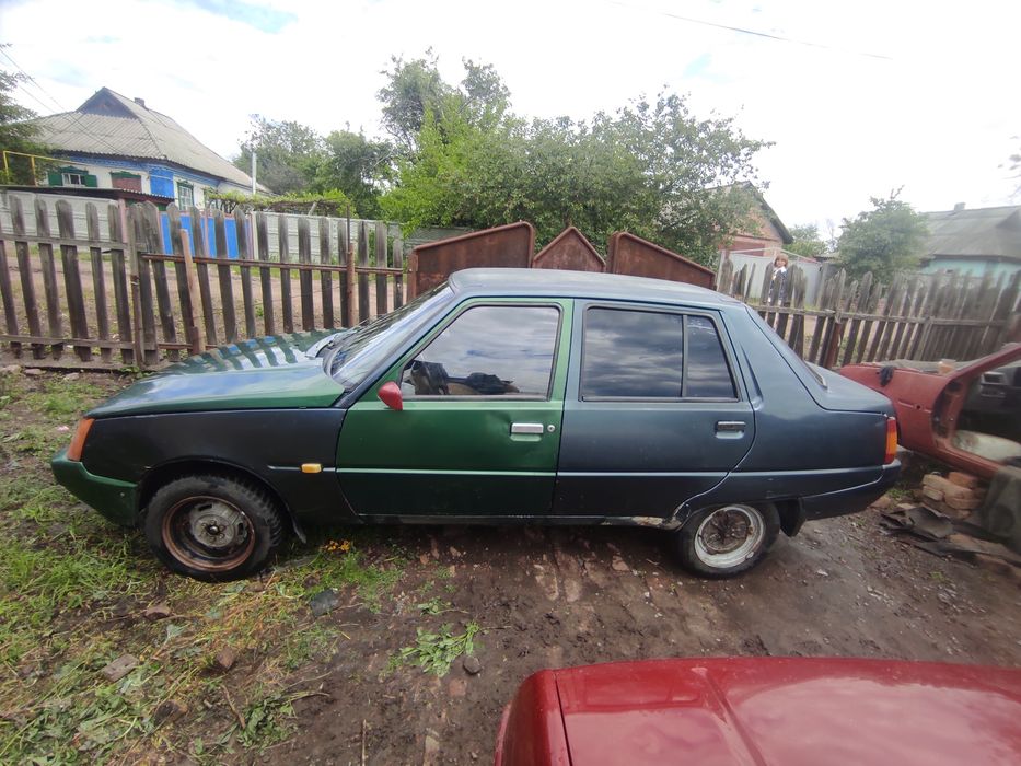 Продам легковой автомобиль