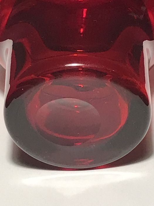 Szkło prl wazon osiolek Czesław Zuber czerwony