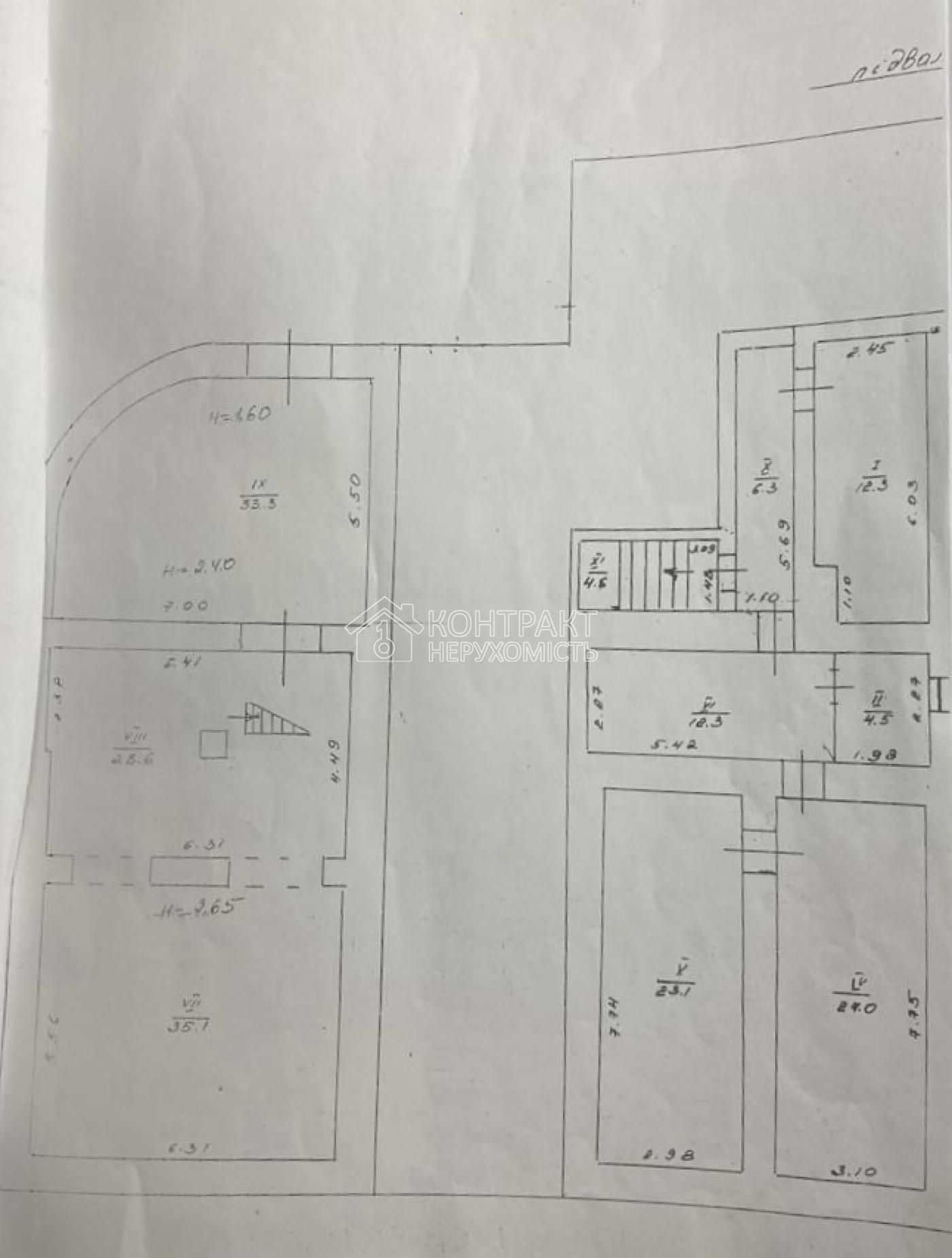 Продам дом здание в центре м. Площадь Конституции!