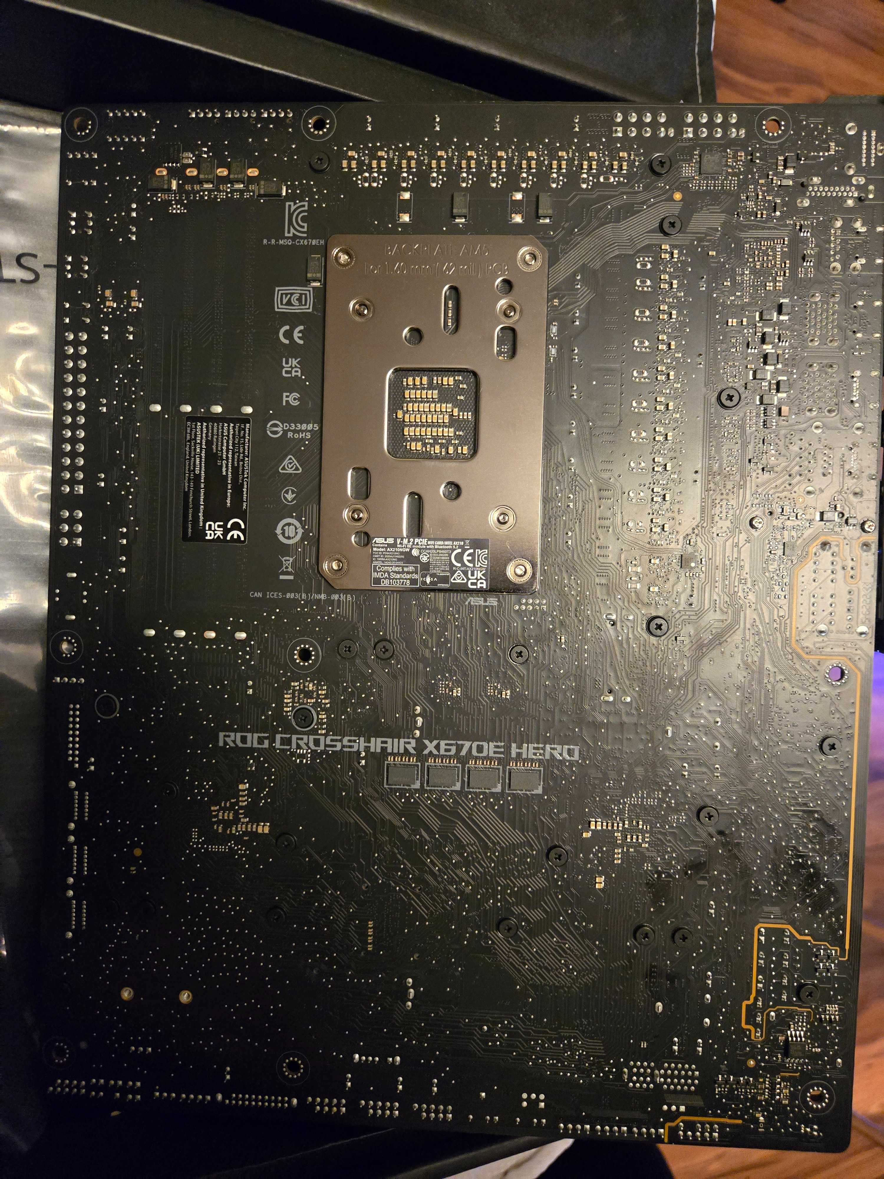 Материнська плата Asus CROSSHAIR X670E HERO WiFi