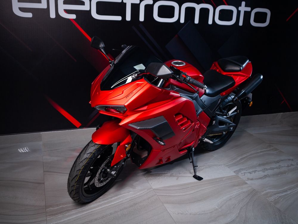 Електромотоцикл Electromoto Panigale. Ланцюг 3кВт