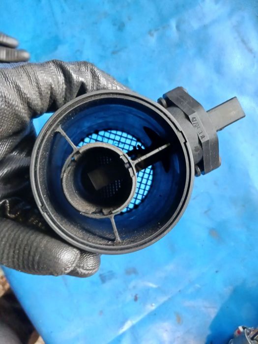 Przepływomierz masowy powietrza przepływka AUDI SEAT SKODA VW 1.9 2.0 TDI Oryginał BOSCH 0281002461 0281002531 VAG 074906461B 000VT5077  FORD 3M2112B529AA  PIERBURG 722684080