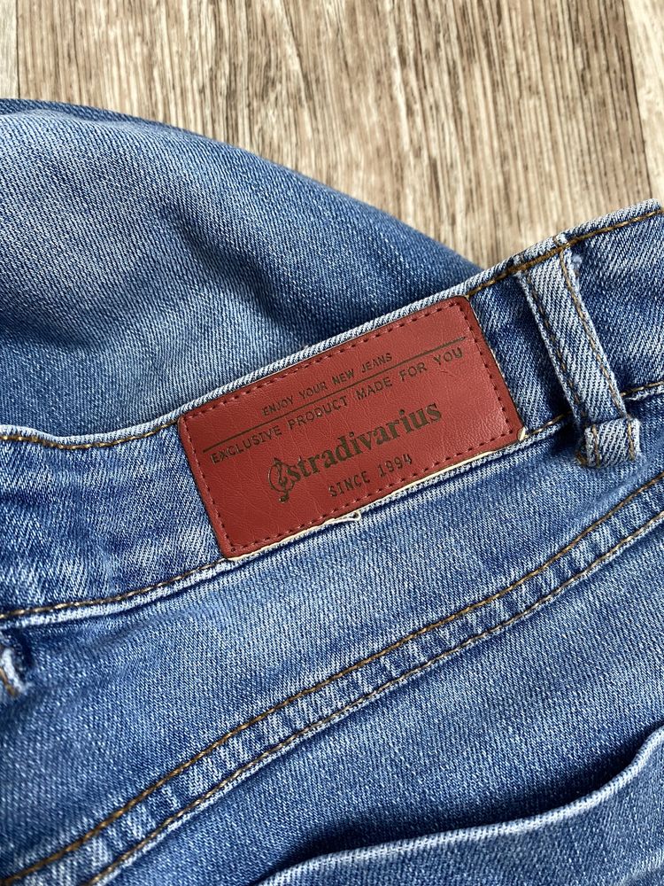 Spodnie jeansy straight leg vintage y2k stradivarius