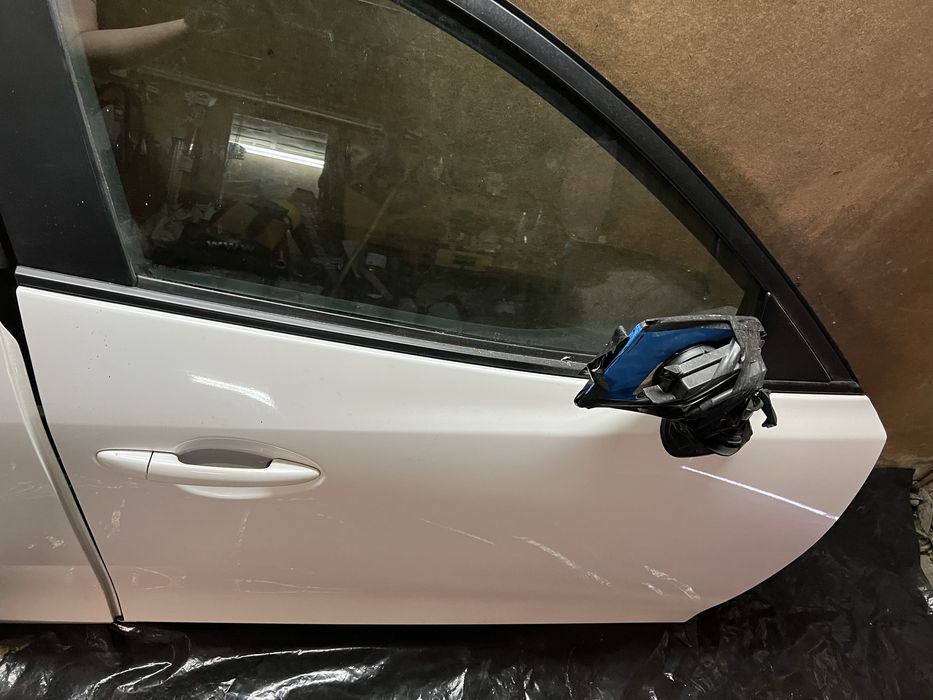 Двері дверь Mazda 3 BN BM 25d