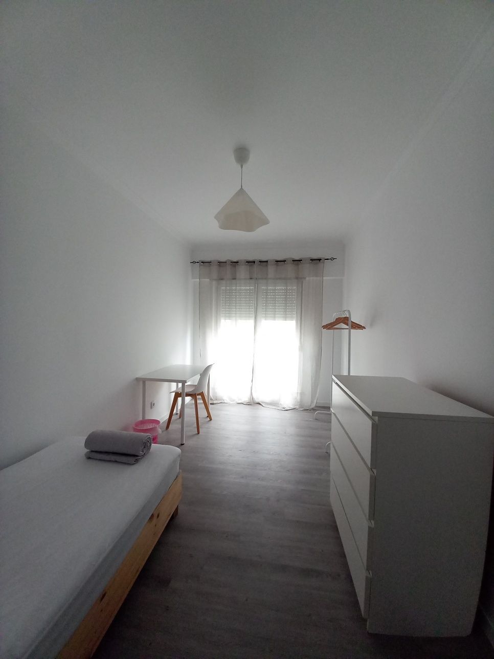 Quartos em casa renovada